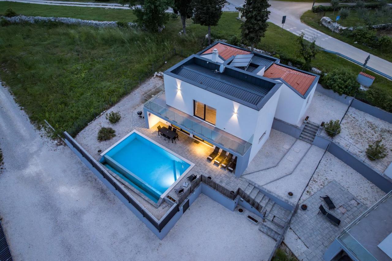 Villa Kalu 2 Filipana 외부 사진